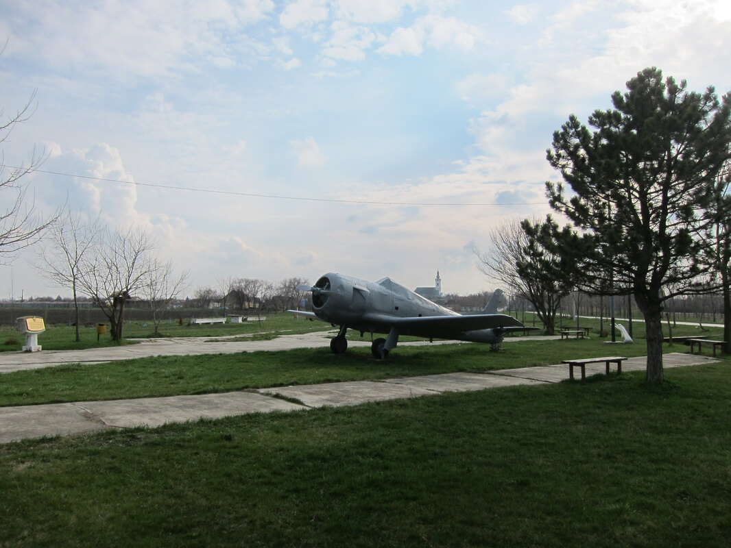 spomen park gospodjinci spomen park gospodjinci
